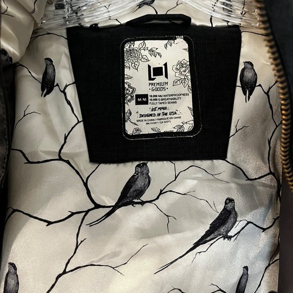 L1 Snowboarding Jacket - Medium - Picture 3 of 5